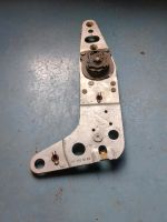 Mercedes SL R 107 Sitzschanier NOS neu 0009109185 Rheinland-Pfalz - Selters Vorschau