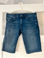 S.Oliver Jeans Short York, dunkelblau, W30, Top Zustand Schleswig-Holstein - Heikendorf Vorschau