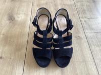 Nubuk Leder High Heel Sandalette Größe 41, 10 cm Absatz Niedersachsen - Rodenberg Vorschau
