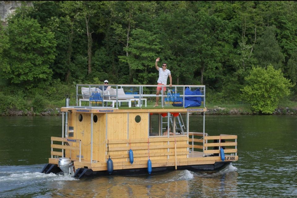 Führerscheinfreier Bootsverleih auf der Donau in Regensburg