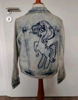 Jeansjacke Jacke Pferd Einhorn  Gr. 128 Nordrhein-Westfalen - Burscheid Vorschau