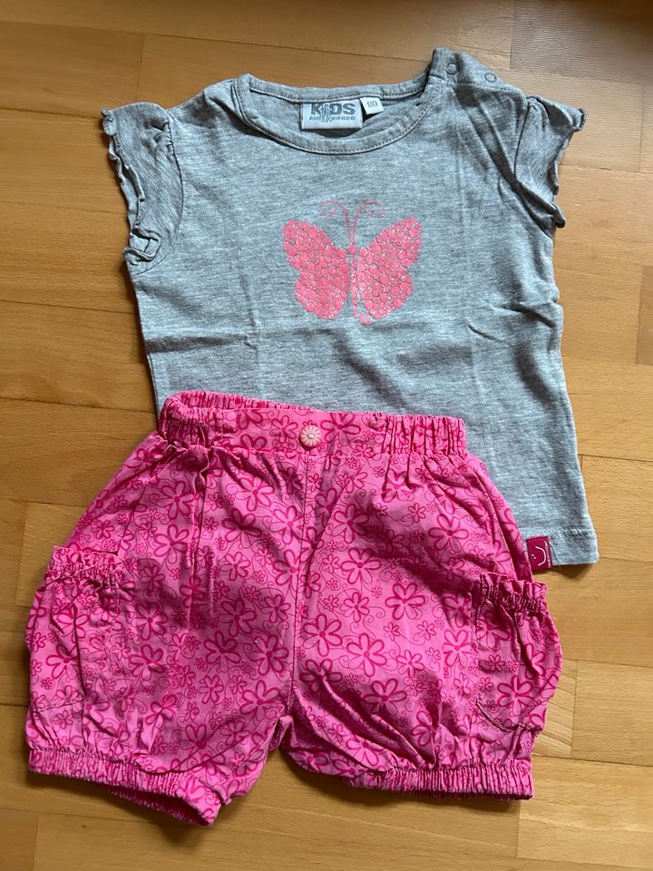 Kleidung Mädchen Set kurze Hose und T-Shirt Größe 80 in München