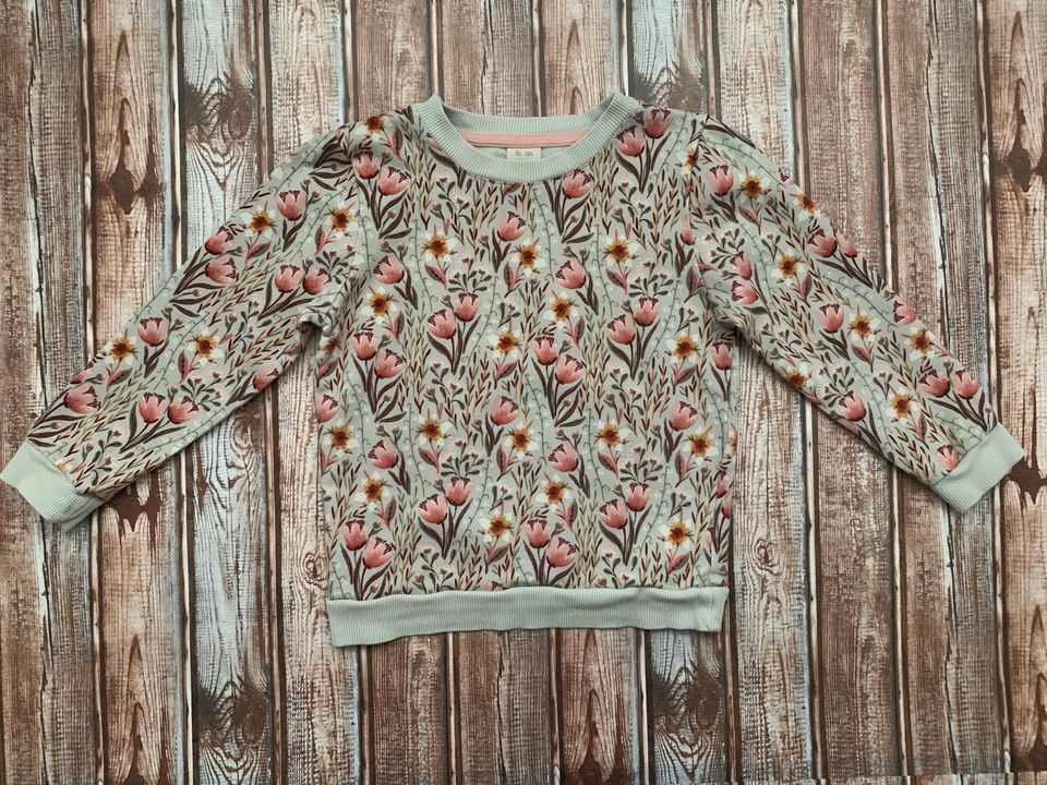 Alana Sweatshirt Blumen Biobaumwolle Gr. 104-TOP ZUSTAND! in Solingen