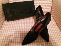 60er Jahre Valentino Pumps Schuhe 37 schwarz spitz Satin Vintage Essen - Rüttenscheid Vorschau