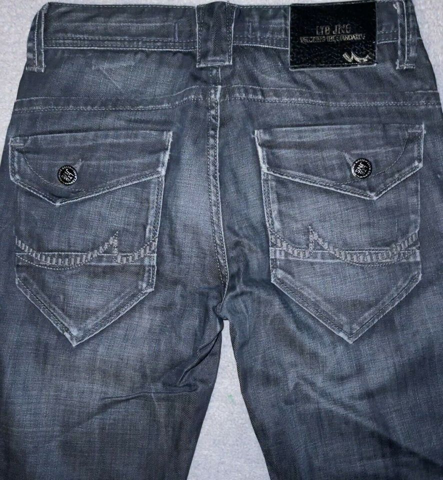 LTB JNS Jeans, Gr. M in Mönchengladbach