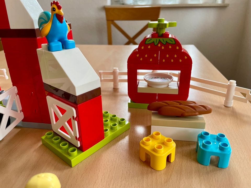 Lego Duplo 10952 Bauernhof mit Erdbeerstand - Tiere - Traktor in Neuenkirchen