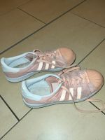 Adidas Damen Turnschuhe Gr.42,5 apricot Niedersachsen - Stade Vorschau