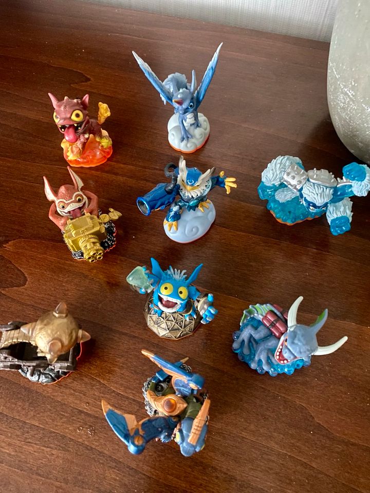 Skylanders Giant Figuren Set inkl. Spiel in Udestedt