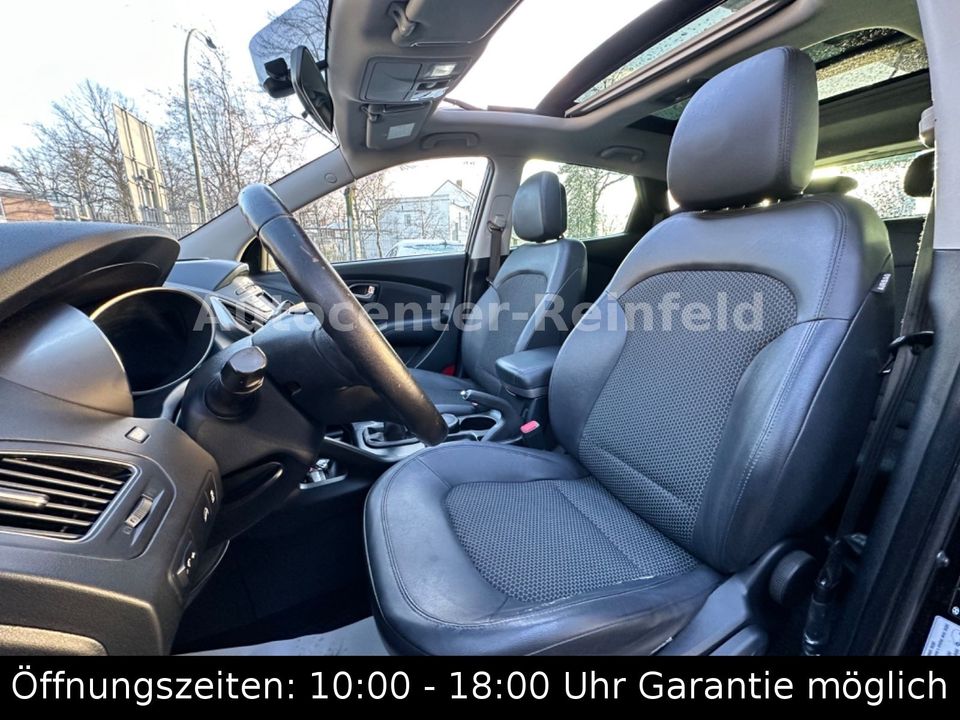 Hyundai ix35 Style 2WD*Panorama*SHZ*Klima*PDC*Tpmt*SHeft in Reinfeld