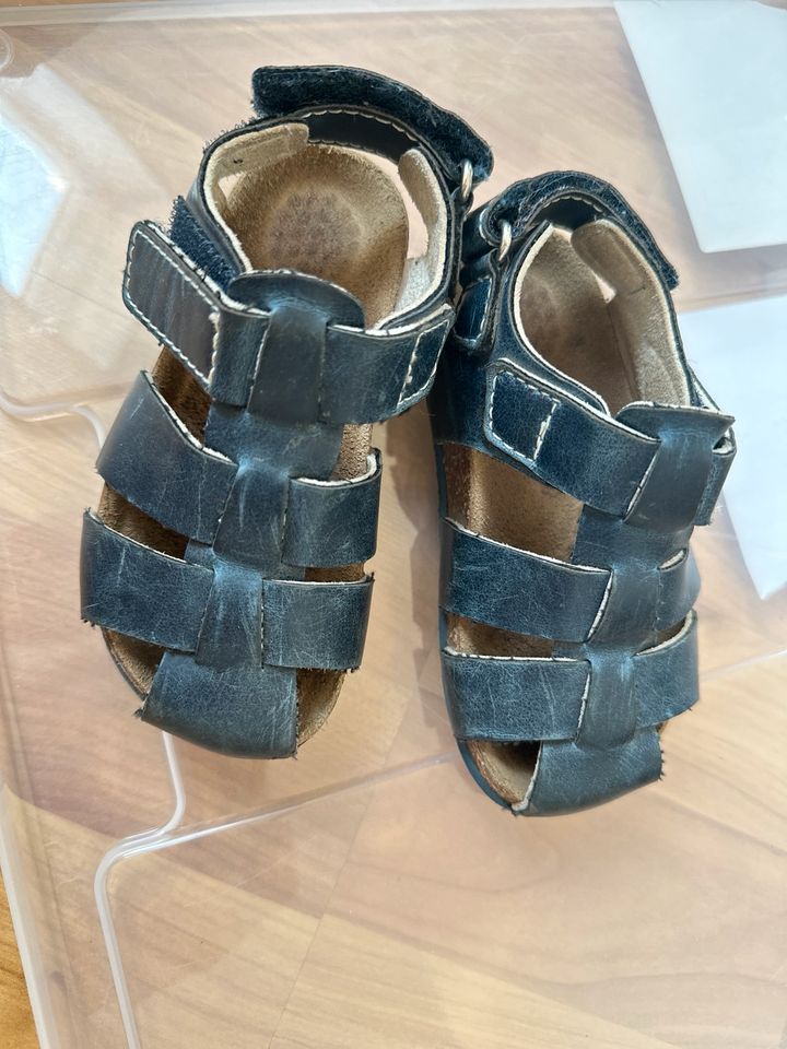 Sandalen blau Größe 23 in Braunschweig