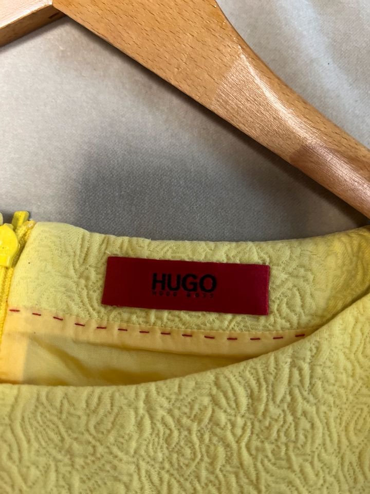 Hugo Boss Etuikleid in Gaggenau