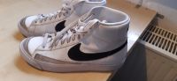 Weiß-schwarze Nike sneaker , basketball für Damen, Gr. 40, Leder Nordrhein-Westfalen - Altena Vorschau