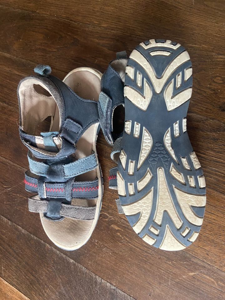 Sandalen Sommerschuhe Leder Andre 31 in Oranienburg