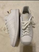 Sneakers Stan Smith W GY9381 Weiß 39 Sneaker Turnschuhe Bielefeld - Bielefeld (Innenstadt) Vorschau