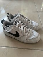 Nike Schuhe Sneaker gr. 37.5 Brandenburg - Ahrensfelde Vorschau