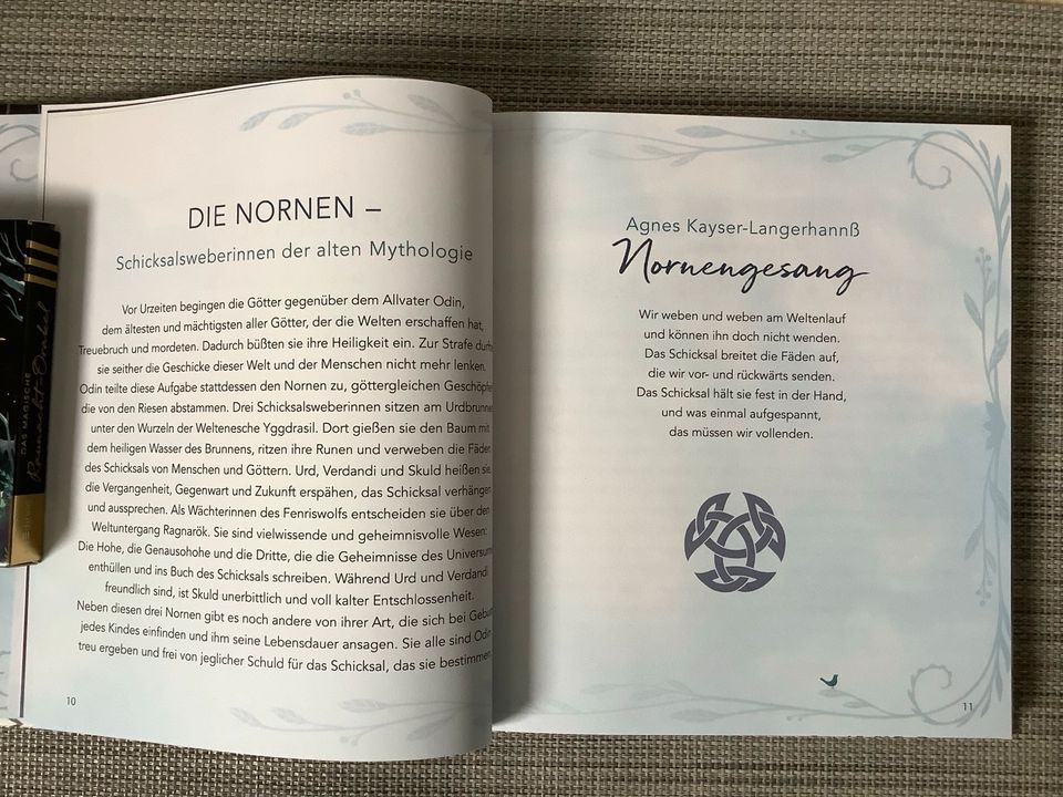 Die Magie der Raunächte Buch + Raunacht Orakel Karten in Greußenheim