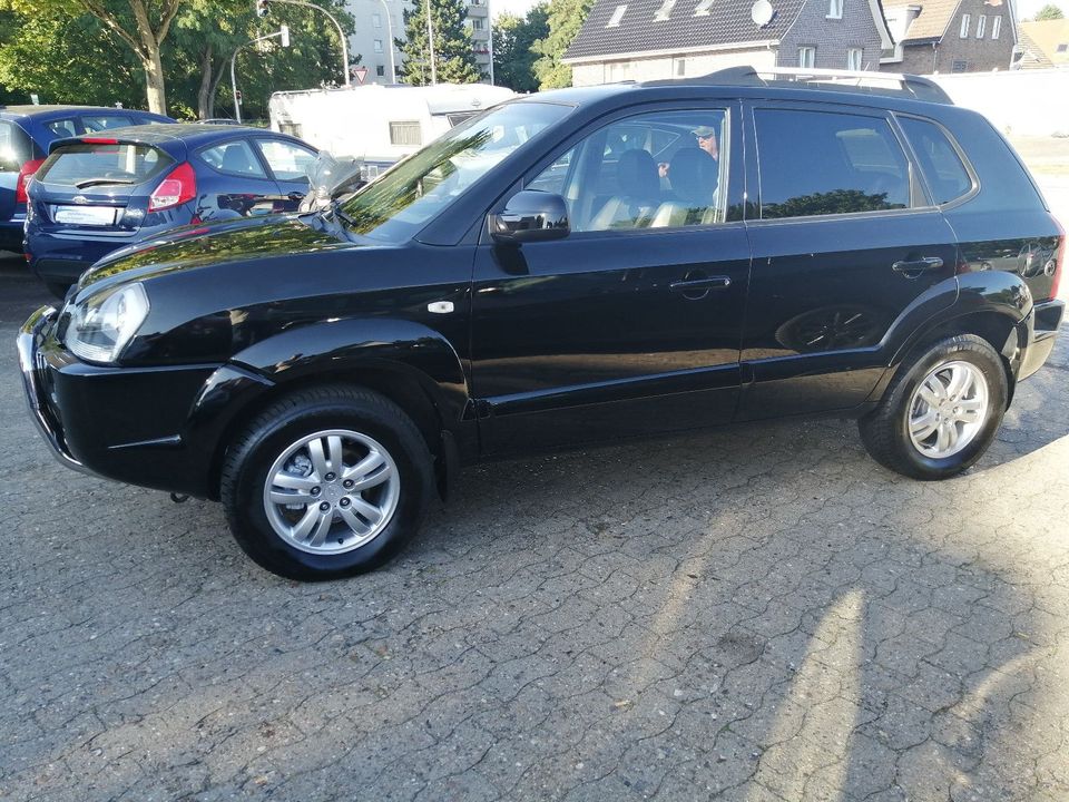 Hyundai Tucson 2.0 Edition Plus /Benzin/LPG/Leder/ Klima in Lübeck