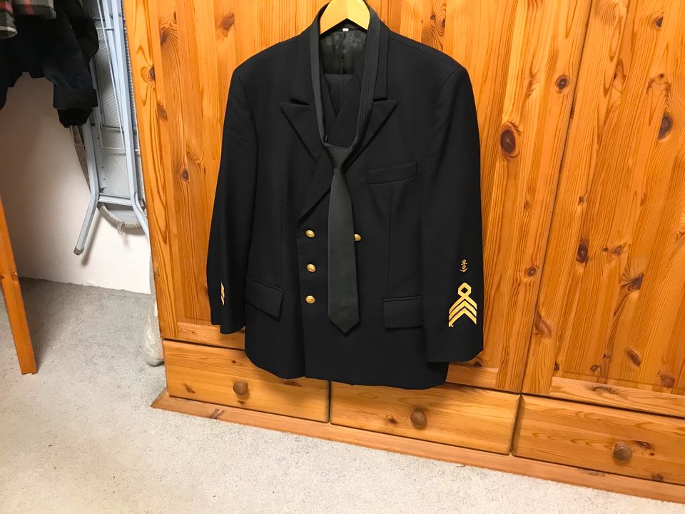 Marine Uniform original, nicht getragen in Neustadt in Holstein