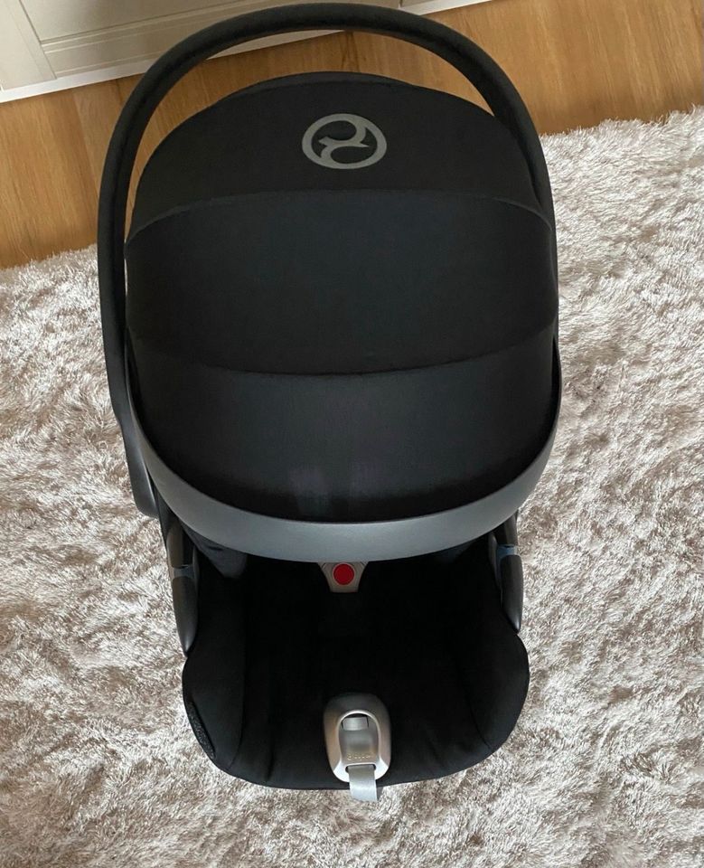 Cybex Cloud Z i-size schwarz NP 299€ Babyschale  Kindersitz in Hanau