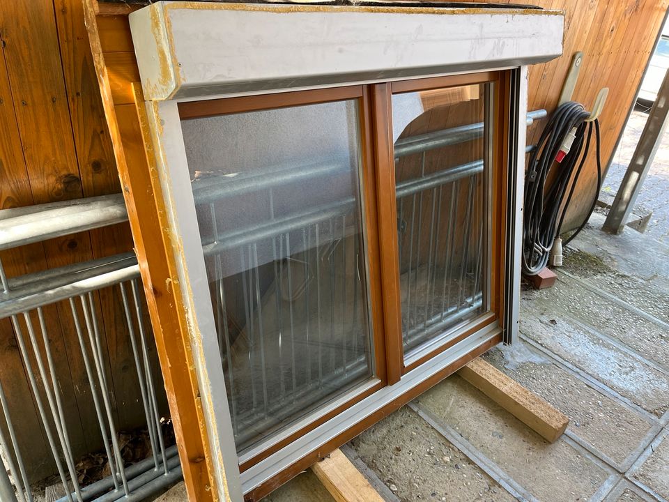 Holz Fenster mit Rolladen, Doppel 2-fach Verglasung in Achern