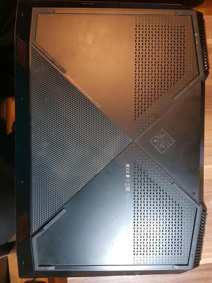 HP OMEN 17-an032ng Gamer Notebook i7 Defekt in Langenfeld