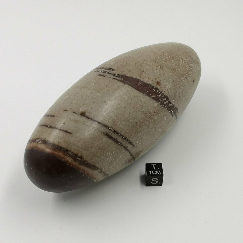 Shiva Lingam XL - Nr. 1 - sog. Heilstein Narmada-Fluss aus Indien in Großkarlbach