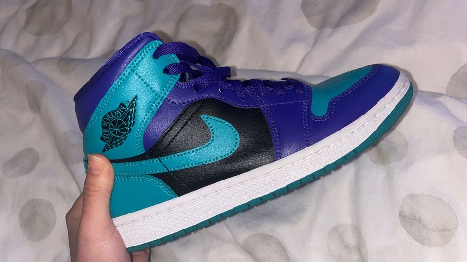 Nike Air Jordan 1 Dark Grape in Neusitz