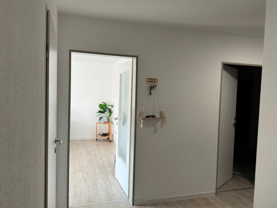 Geräumiges Zimmer – Kurzzeit (tgl./wö./mtl.), max. 2 Monate in Kaiserslautern