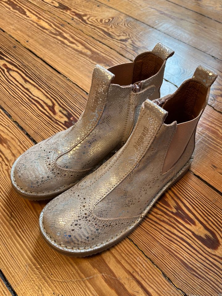 WIE NEU: Bisgaard Stiefeletten Chelsea Boots Goldglitzer Gr. 36 in Hamburg