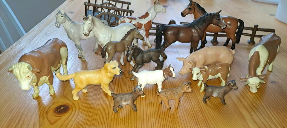 SCHLEICH Figuren original Bauernhof Tiere Pferde in Dortmund