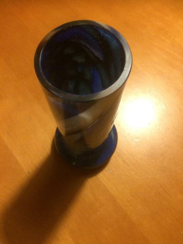 Blau / Weiße Glas Vase - Handarbeit 16 cm hoch, Ø 7 cm (13) in Harsdorf