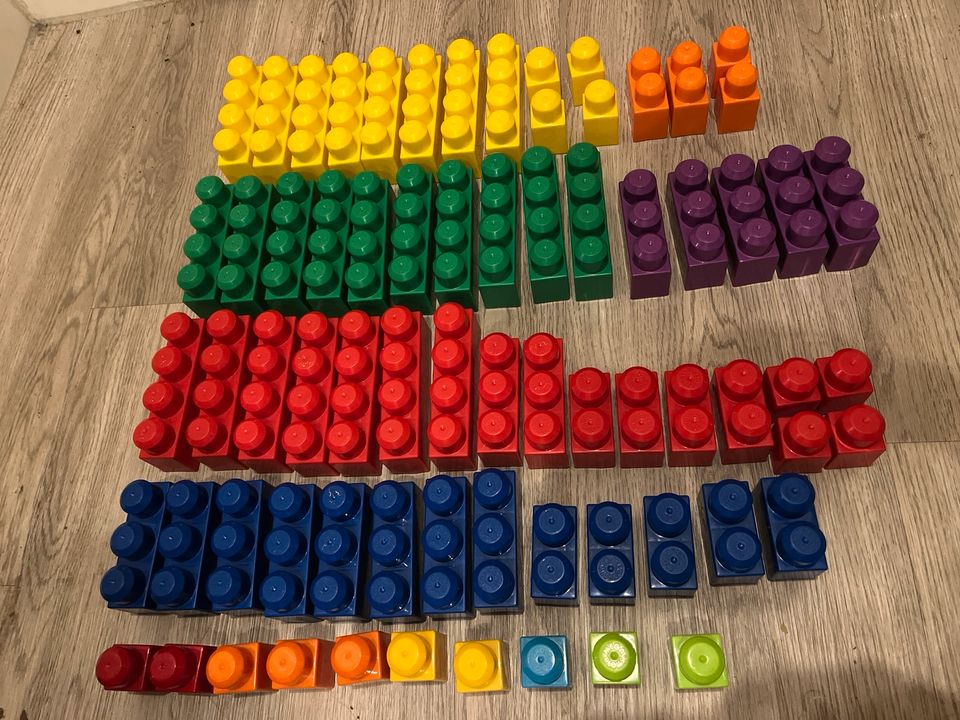 Bunte Bausteine (mega blocks) wie Lego Duplo in Langenhagen