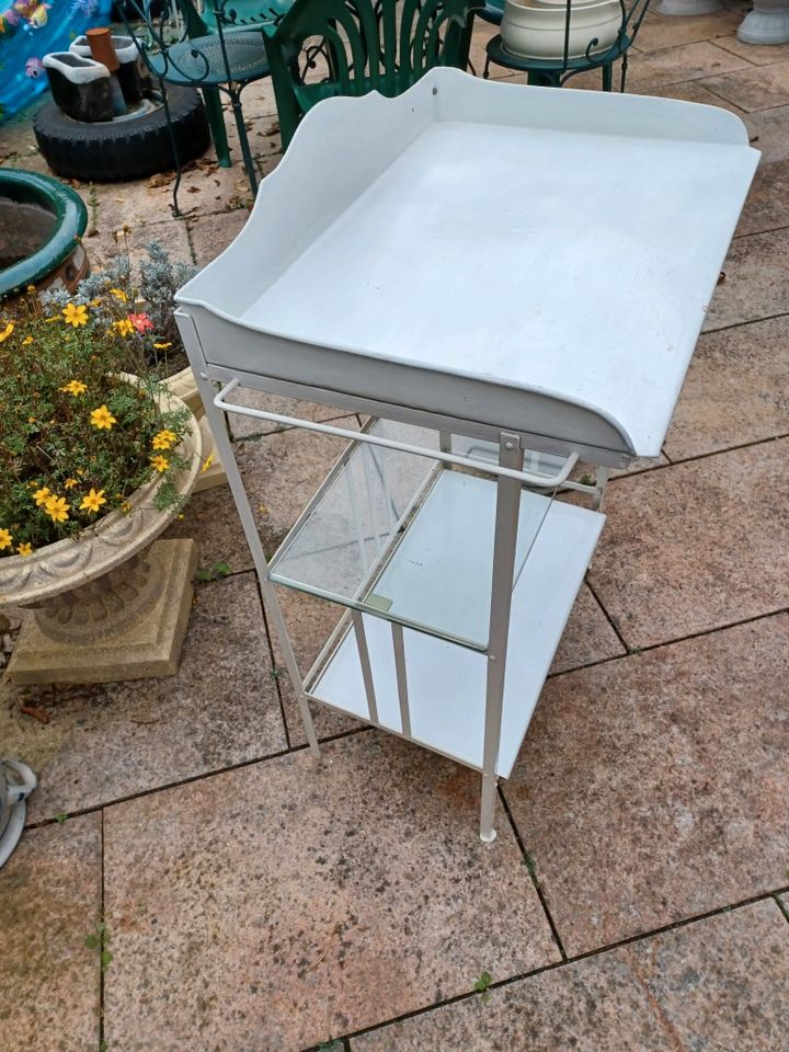 Vintage Jugendstill Tisch Badtisch Regal Metall Weiß in Coburg