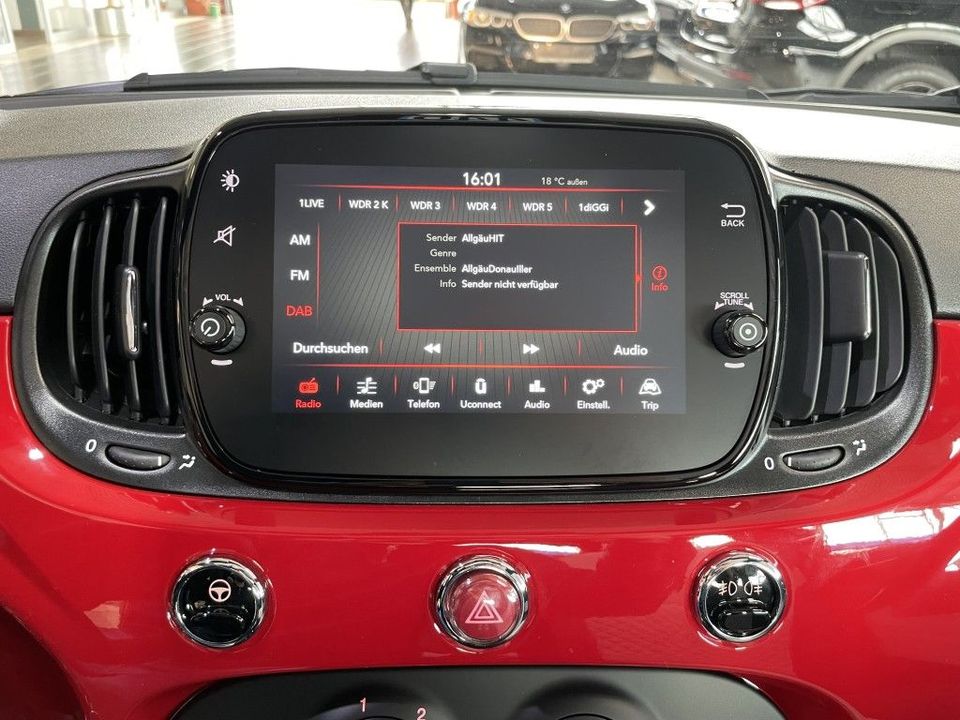 Fiat 500 Dolcevita Mild Hybrid Apple CarPlay DAB in Eitorf