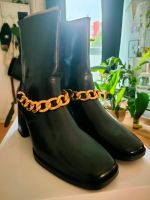 Catwalk schwarze Stiefeletten Gr. 40 neu Goldkette Nordrhein-Westfalen - Hattingen Vorschau