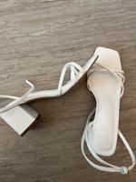 weiße Riemchensandalen Größe 36 Saarland - Homburg Vorschau