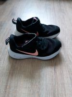 Nike Turnschuhe Gr. 28,5 Dresden - Niedersedlitz Vorschau