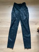 Lederhose Schlangenoptik von Guess Gr. S Bayern - Thyrnau Vorschau