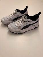 Puma Trinity Sneaker unisex Chunky Plateau Ugly Gr.39 Sachsen - Großolbersdorf Vorschau