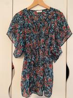 Shirtbluse Blumenmuster mit lockeren Ärmeln und Bändern Niedersachsen - Rinteln Vorschau
