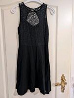 Kleid schwarz mit Spitze Niedersachsen - Lehrte Vorschau