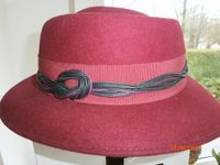 eleganter Damen Trachen Hut von Adolf bordeauxe rot 19 x 17 cm Dortmund - Holzen Vorschau