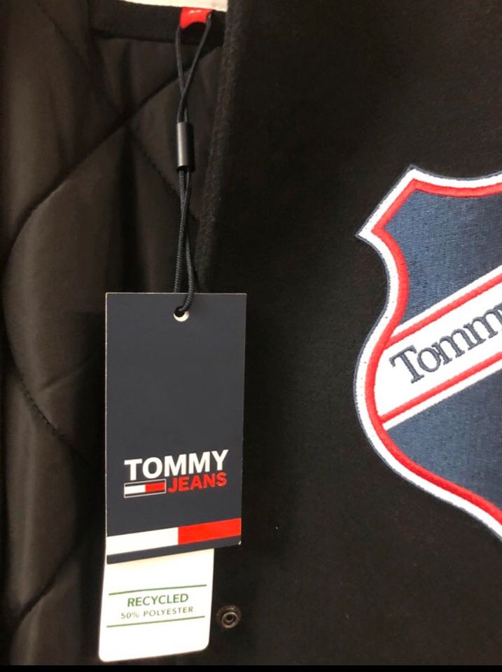 Tommy Hilfiger Tommy Jeans Bomberjacke Übergangsjacke neu in Mettendorf