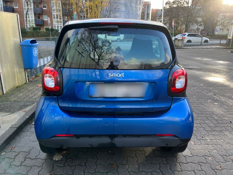 Smart ForTwo coupé 1.0 52kW - in Hamburg