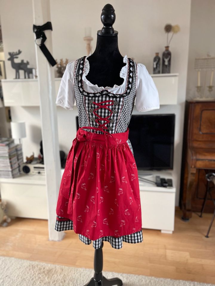 Dirndl Trachten tolle Lönge Baumwolle 1x getragen wie Neu! in Rostock