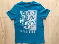 T-Shirt Gr. 146/152 türkis neuwertig Print Löwe Wild Vibe Safari Baden-Württemberg - Reutlingen Vorschau