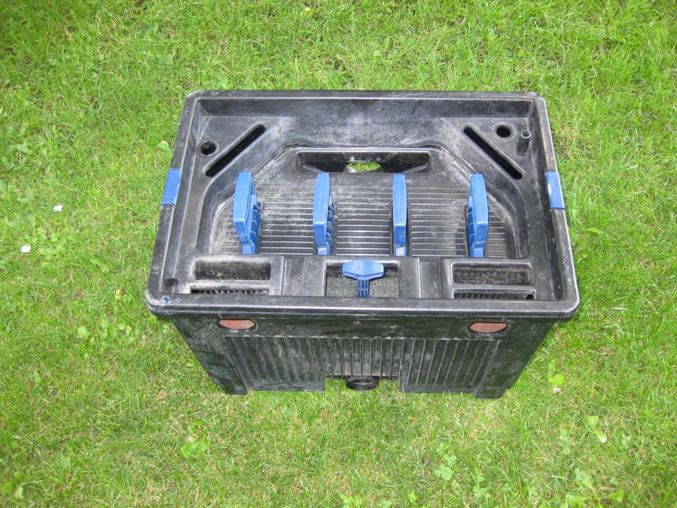Oase Bio Smart 36000 + 18000 Teichfilter für Koi Teich in Wiesbaden