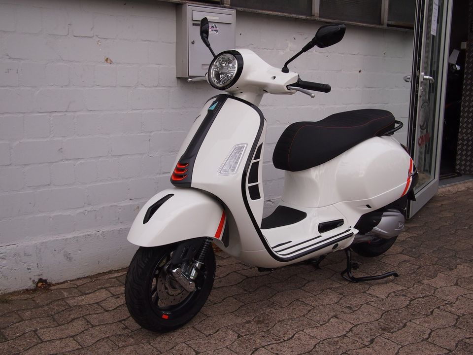 Vespa GTS 125 Supersport - neues Modell für 2023 in Hannover