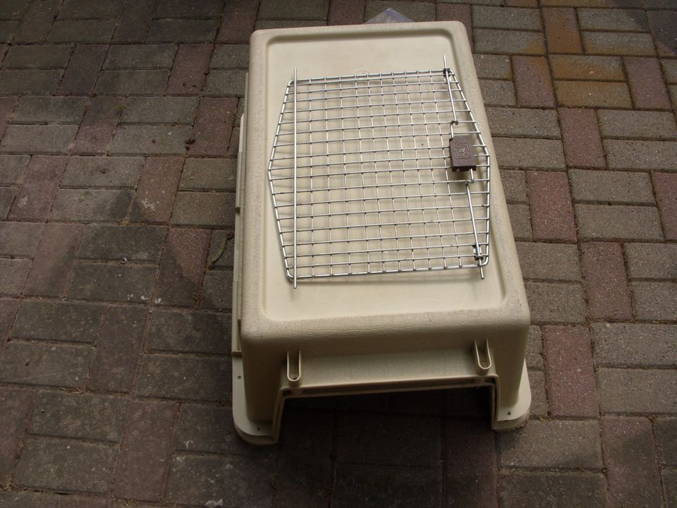 Vari Kennel Box Transportbox groß 80 x 56 x 59 cm in Querfurt