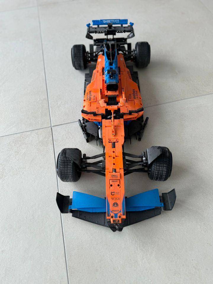 LEGO Technic McLaren Formel 1 Rennwagen in Kämpfelbach